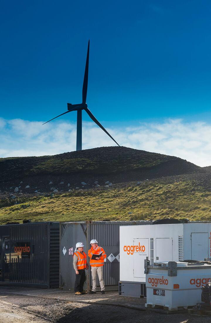2017-02-scotland-installations-operations-technicians-windmill-farm.jpg