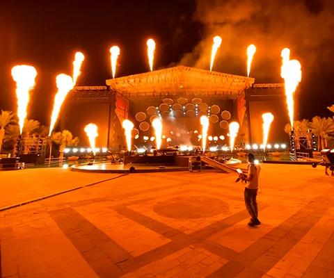 Mobile hero image for power in tough conditions for record-breaking breaking concert Case Study