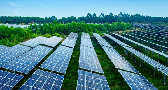 Hero image for hybrid solutions the future of onsite mining power generation blog
