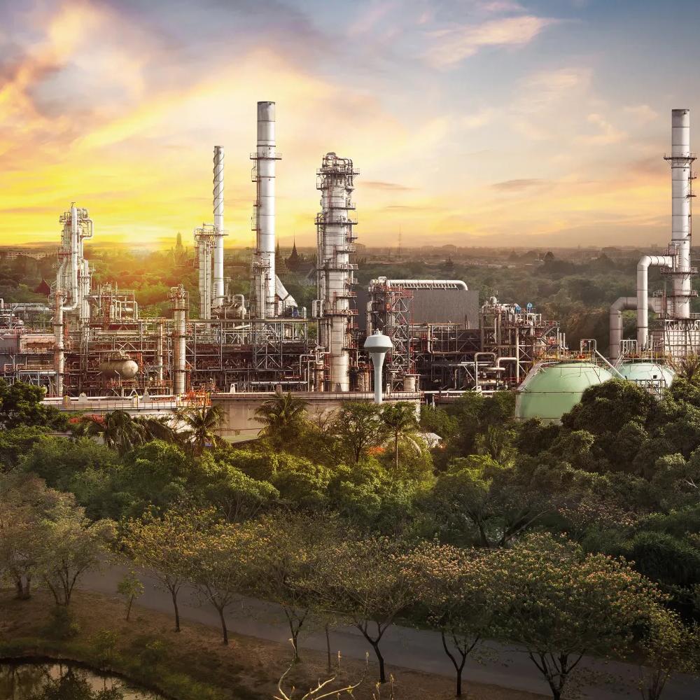 Aerial view of a modern refinery.