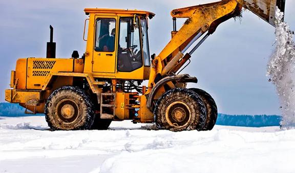 powering up an oil sands construction site