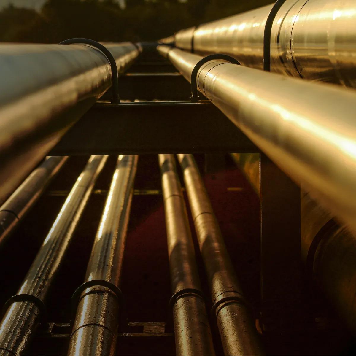 on site cooling solutions for oil and gas pipelines