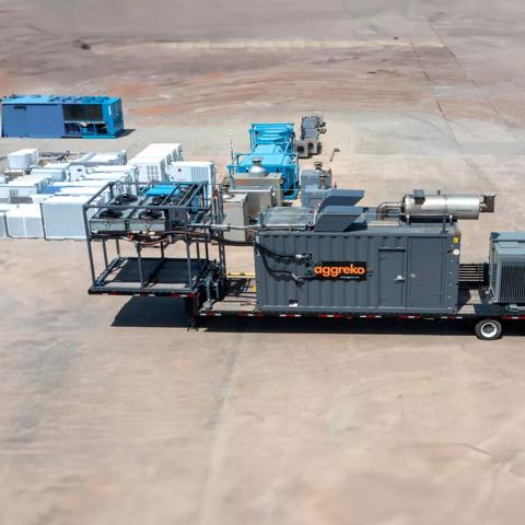 Trailer-mounted 1,300 kW industrial power generator