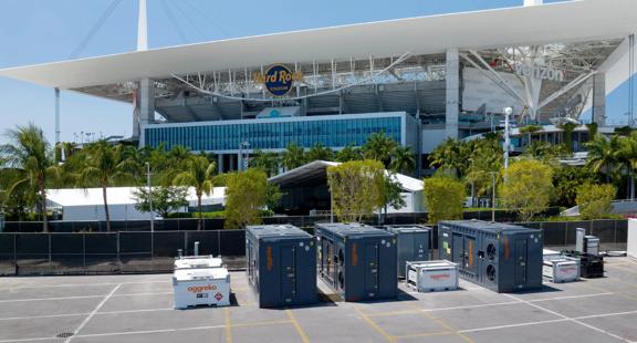 100193C AGG NAM F1 Miami CS_Digital.jpg