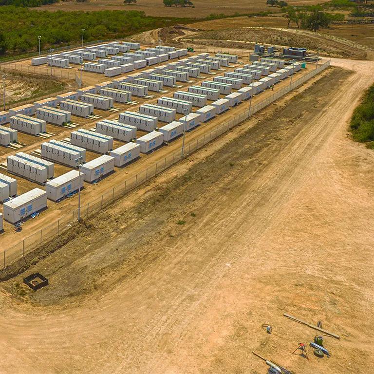 auxiliary power for battery energy storage systems