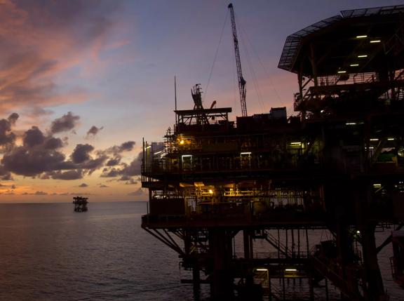 2017Jan-stock-sunset-offshore-oilfield-fuel-platform-oil_gas-hero