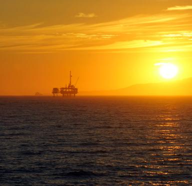 Oil platform on horizon