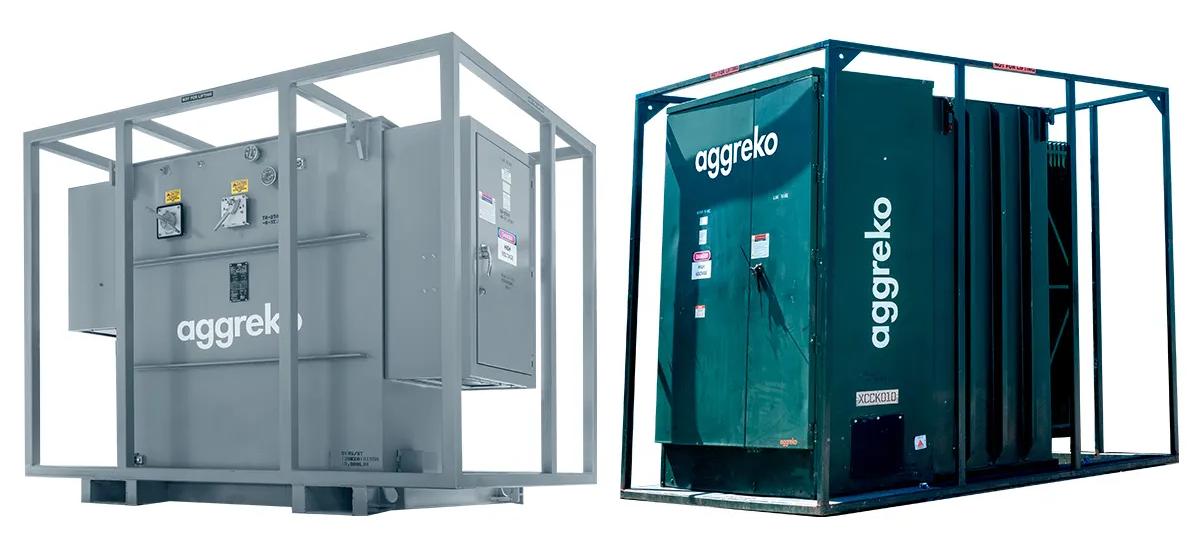 Deux unités d’équipement électrique industriel Aggreko dans des enceintes métalliques de protection, l’une grise et l’autre turquoise.