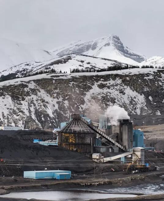 Temporary power generators in cold-weather environments