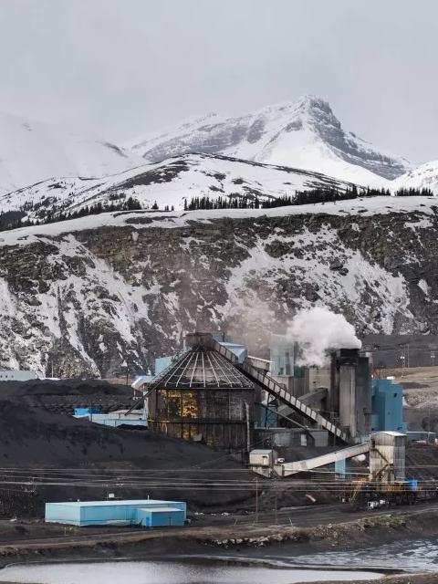 Temporary power generators in cold-weather environments