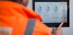 2016Nov-uk-plymouth-control-panel-worker-aggreko-contracting