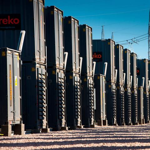 Soluciones de energía de Aggreko para minas con conexión a la red