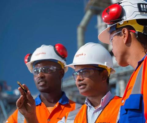 2017-02-uae-jebel-ali-operations-installations-technicians