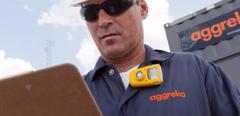 2012Jul-us-texas-eagle_ford_shale-technician-oil_gas-hero