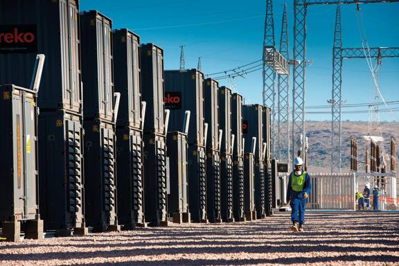 Massive gas power system brings a new cryogenic gas plant online