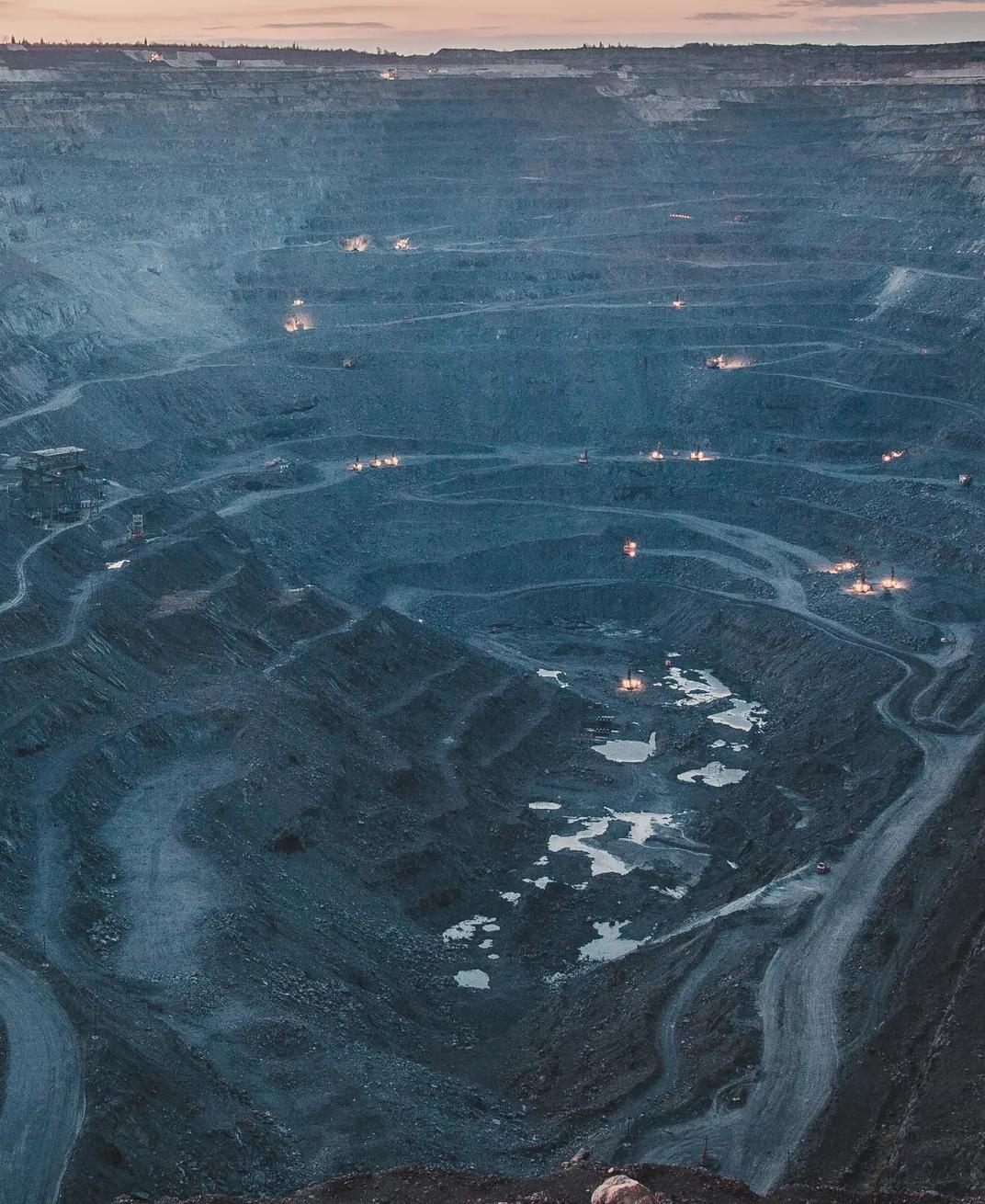 flexible power-on-demand for a remote mine in sub-zero temperatures
