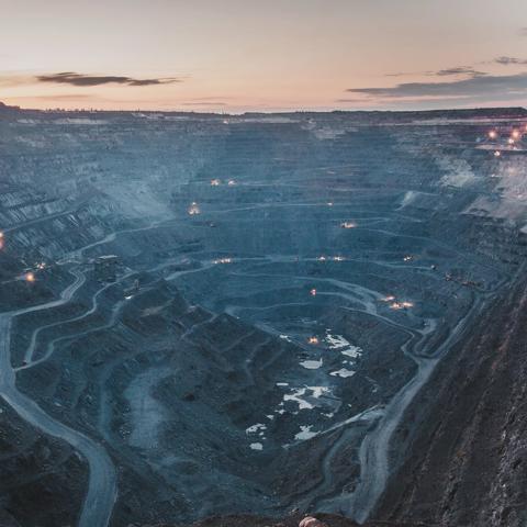 Flexible power-on-demand for a remote mine in sub-zero temperatures