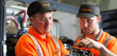 2015Sep-uk-technician-manufacturing