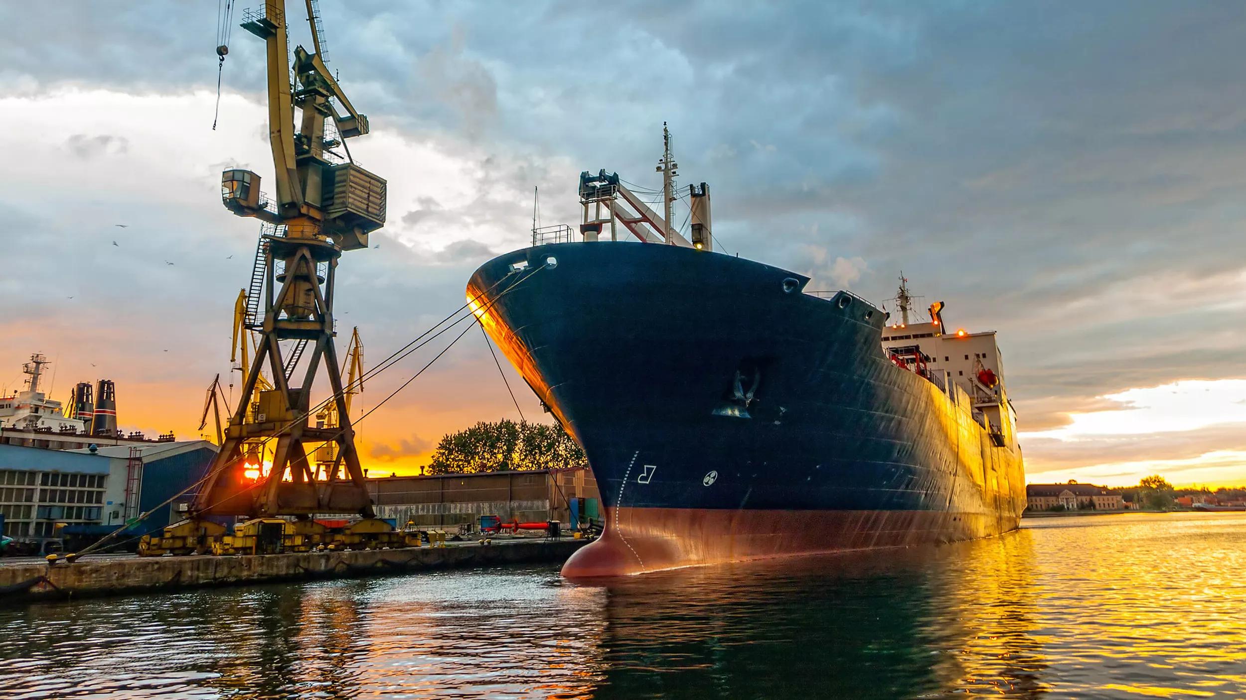 two stage cooling for lng vessel maintenance