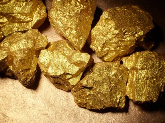 2017Jan-stock-big-gold-nuggets-rocks-mineral-close_up-mining