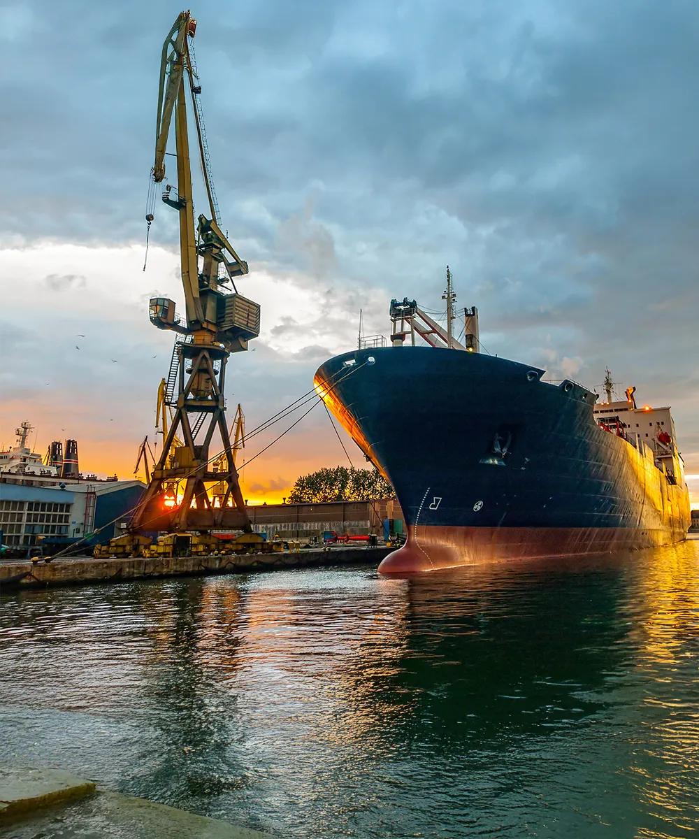 two stage cooling for lng vessel maintenance
