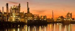 2017Jan-stock-refinery-plant-sunset-petrochemical_refining-pilot