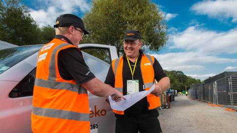 2017-02-aggreko-employees-working-on-site.jpg