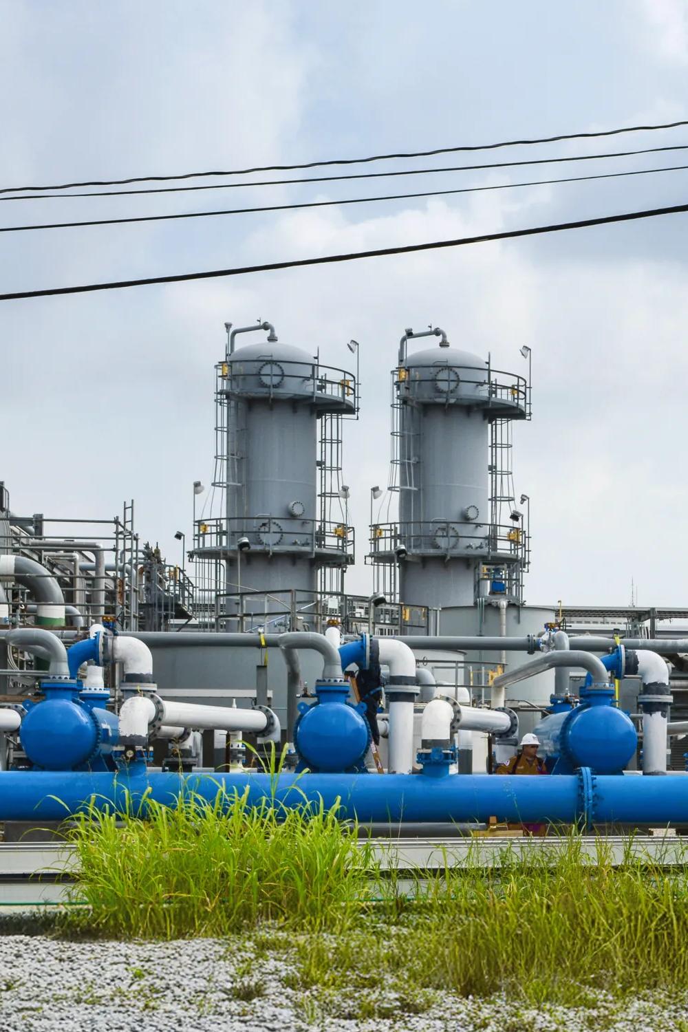 View of an industrial refinery.